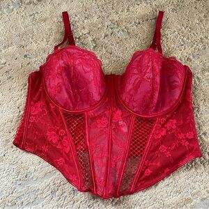Adore Me Corset Bodice Bustier Adore Lace Red Boned Underwired Hook and Eye: 40D
